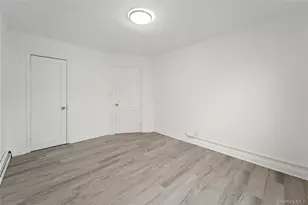 181 S Alleghany Ave, Lindenhurst, NY 11757 - Photo 18