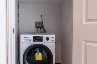 88-56 162nd St, Jamaica, NY 11432 - Photo 16