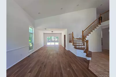 3 Arbor Field Way, Lake Grove, NY 11755 - Photo 2