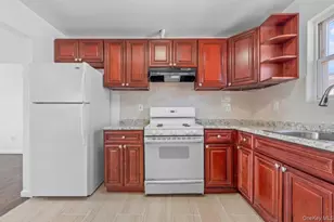 147-20 223rd St, Springfield Gardens, NY 11413 - Photo 4