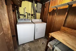 24 Lorraine Blvd, Poughkeepsie, NY 12603 - Photo 12