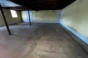 24 Lorraine Blvd, Poughkeepsie, NY 12603 - Photo 12