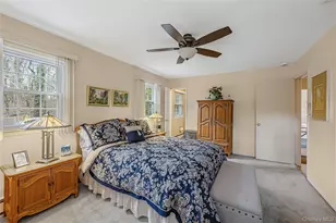 35 High Hills Ln, Huntington Station, NY 11746 - Photo 22