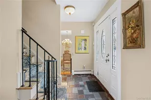 35 High Hills Ln, Huntington Station, NY 11746 - Photo 20