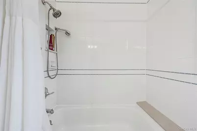 35 High Hills Lane, Huntington Station, NY 11746 - Photo 26