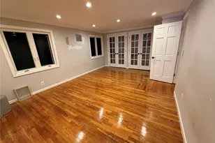 48 Robin Ln, Plainview, NY 11803 - Photo 10