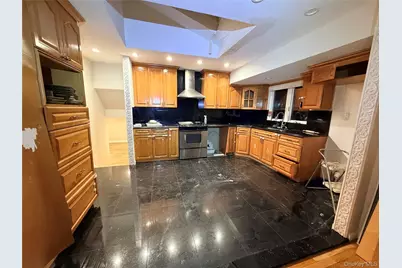 48 Robin Lane, Plainview, NY 11803 - Photo 4