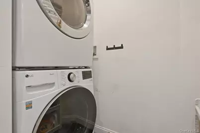 3311 Hewlett Avenue, Merrick, NY 11566 - Photo 36