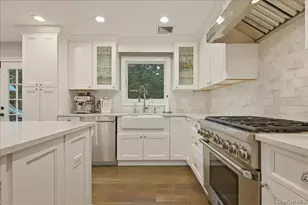 3311 Hewlett Ave, Merrick, NY 11566 - Photo 8