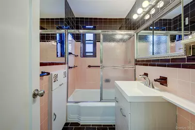 3240 91 Street #309, East Elmhurst, NY 11369 - Photo 12