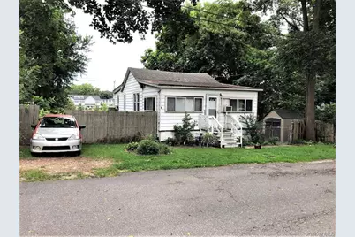 111 Wyona Wyona Avenue, Selden, NY 11784 - Photo 2