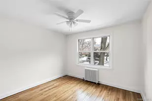 3 Edwards St, Roslyn Heights, NY 11577 - Photo 8