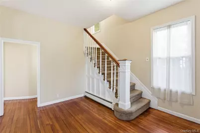 161 Wallace Street, Freeport, NY 11520 - Photo 16