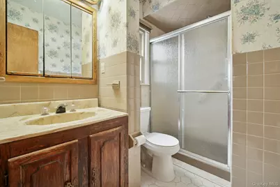 510 Highview Avenue, Pearl River, NY 10965 - Photo 16