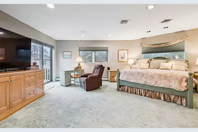 982 Clark Place, Woodmere, NY 11598 - Photo 22