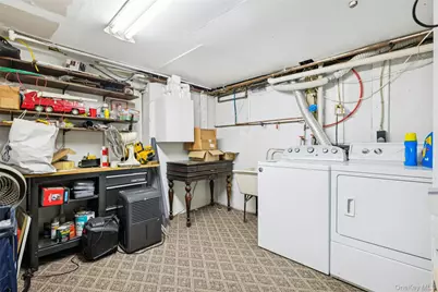 982 Clark Place, Woodmere, NY 11598 - Photo 38