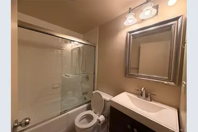 150 W 51st Street #21-21, New York (Manhattan), NY 10019 - Photo 2