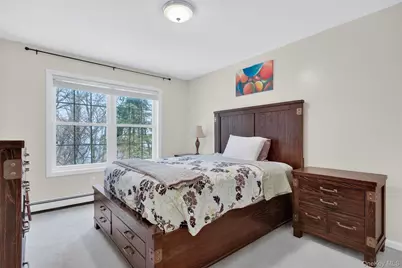 3158 Stoneleigh Court, Yorktown Heights, NY 10598 - Photo 12