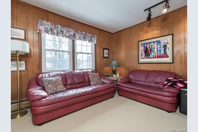 16 Wright Road, Rockville Centre, NY 11570 - Photo 16