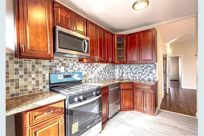 132-16 Hillside Avenue, Richmond Hill, NY 11418 - Photo 6