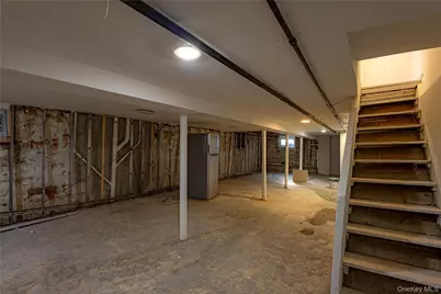 132-16 Hillside Avenue, Richmond Hill, NY 11418 - Photo 20