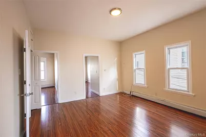 132-16 Hillside Avenue, Richmond Hill, NY 11418 - Photo 28