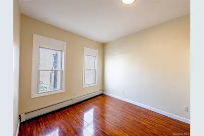 132-16 Hillside Avenue, Richmond Hill, NY 11418 - Photo 32