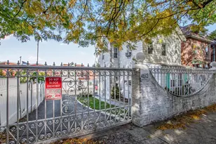 4613 Carpenter Ave, Bronx, NY 10470 - Photo 2