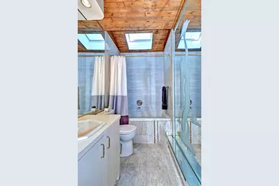 16 Hempstead Street, Holtsville, NY 11742 - Photo 26