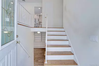 9 Mary Beth Drive, Airmont, NY 10901 - Photo 4