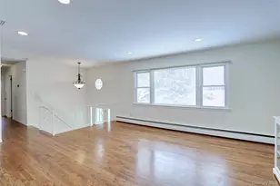 9 Mary Beth Dr, Airmont, NY 10901 - Photo 6