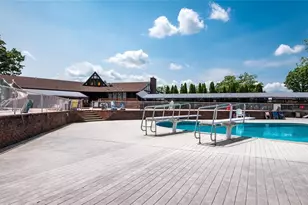 716 Sierra Vista Ln, Valley Cottage, NY 10989 - Photo 16