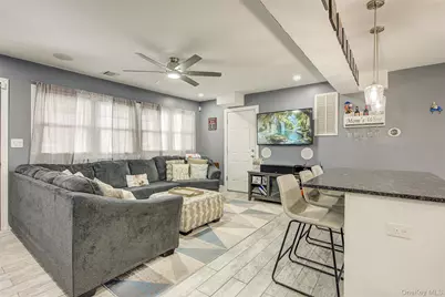 1031 Jefferson Street, Baldwin, NY 11510 - Photo 8