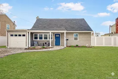 1031 Jefferson Street, Baldwin, NY 11510 - Photo 2