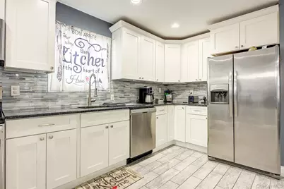 1031 Jefferson Street, Baldwin, NY 11510 - Photo 14