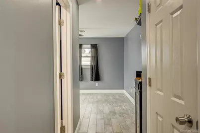 1031 Jefferson Street, Baldwin, NY 11510 - Photo 18