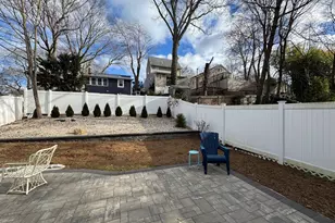 131 Westbury Dr, Sound Beach, NY 11789 - Photo 16