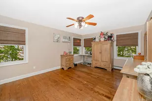 25 Old Mill Rd, Merrick, NY 11566 - Photo 10