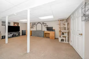 25 Old Mill Rd, Merrick, NY 11566 - Photo 16