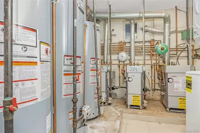 1155 Welling Court, Astoria, NY 11102 - Photo 28