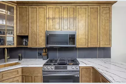 1155 Welling Court, Astoria, NY 11102 - Photo 14