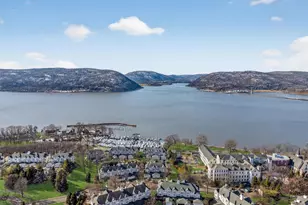 213 Riverbend Dr, Peekskill, NY 10566 - Photo 2