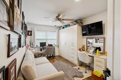 186 Windwatch Drive, Hauppauge, NY 11788 - Photo 18