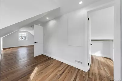 11 Barbara Drive, Farmingdale, NY 11735 - Photo 12