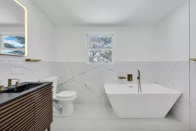 11 Barbara Drive, Farmingdale, NY 11735 - Photo 10