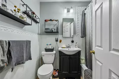 133 Thames Street #2L, Brooklyn, NY 11237 - Photo 12