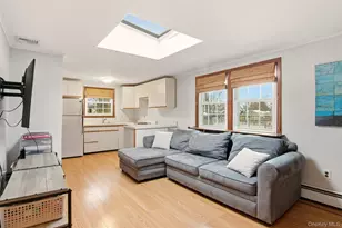 24 Stellenwerf Ave, East Islip, NY 11730 - Photo 12