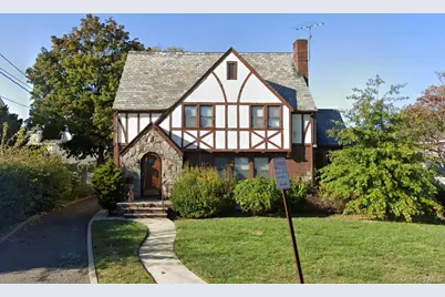 29 Oak Avenue, Hempstead, NY 11550 - Photo 1