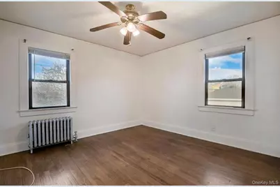 29 Oak Avenue, Hempstead, NY 11550 - Photo 8