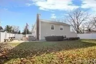 4 Thistle Ln, Kings Park, NY 11754 - Photo 6